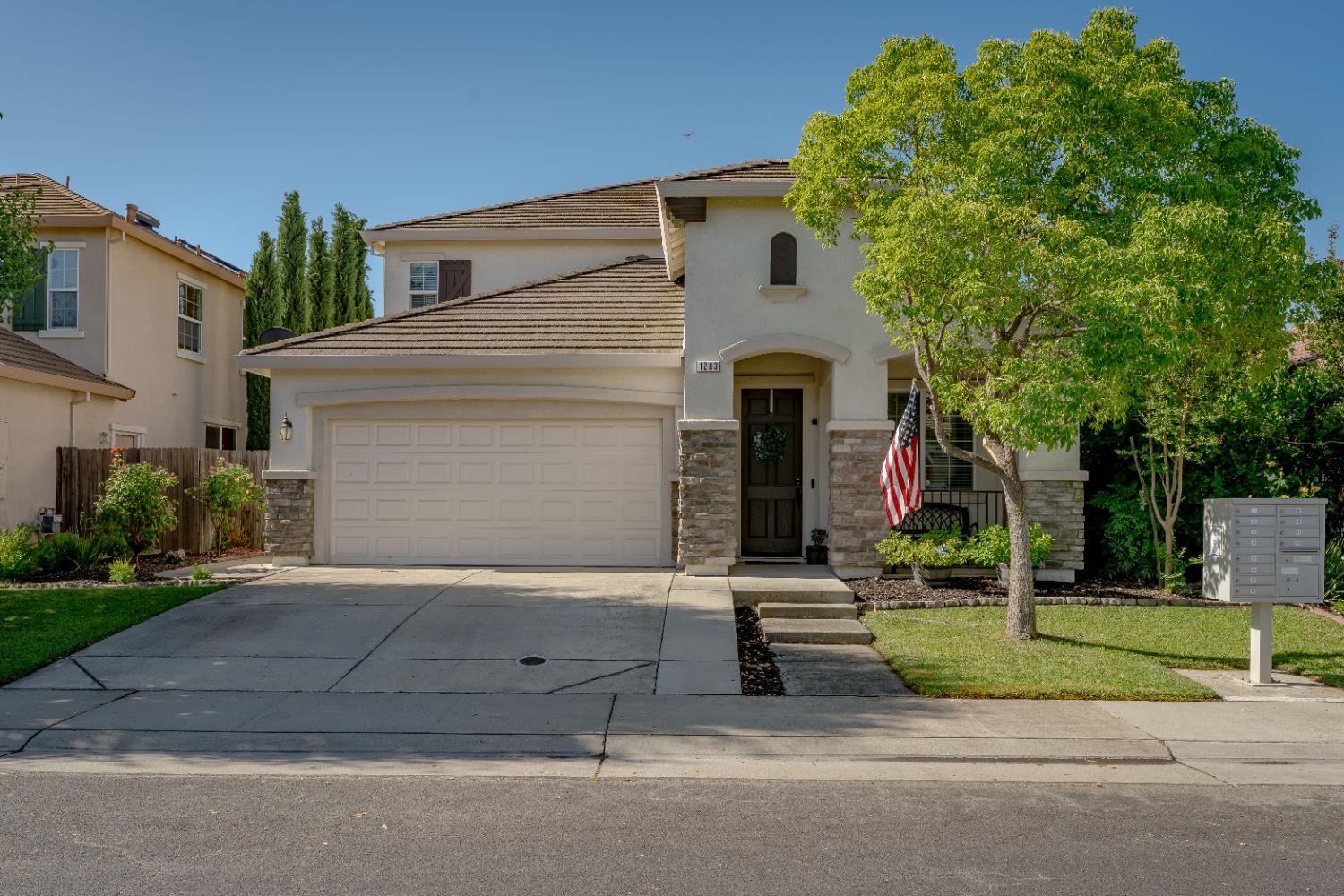 1283 Torrington Lane