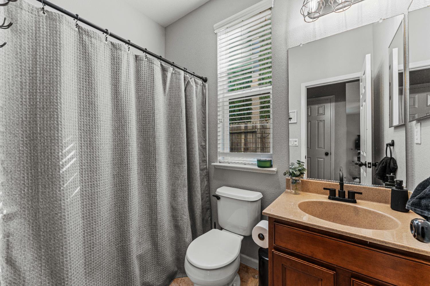 1283 Torrington Lane