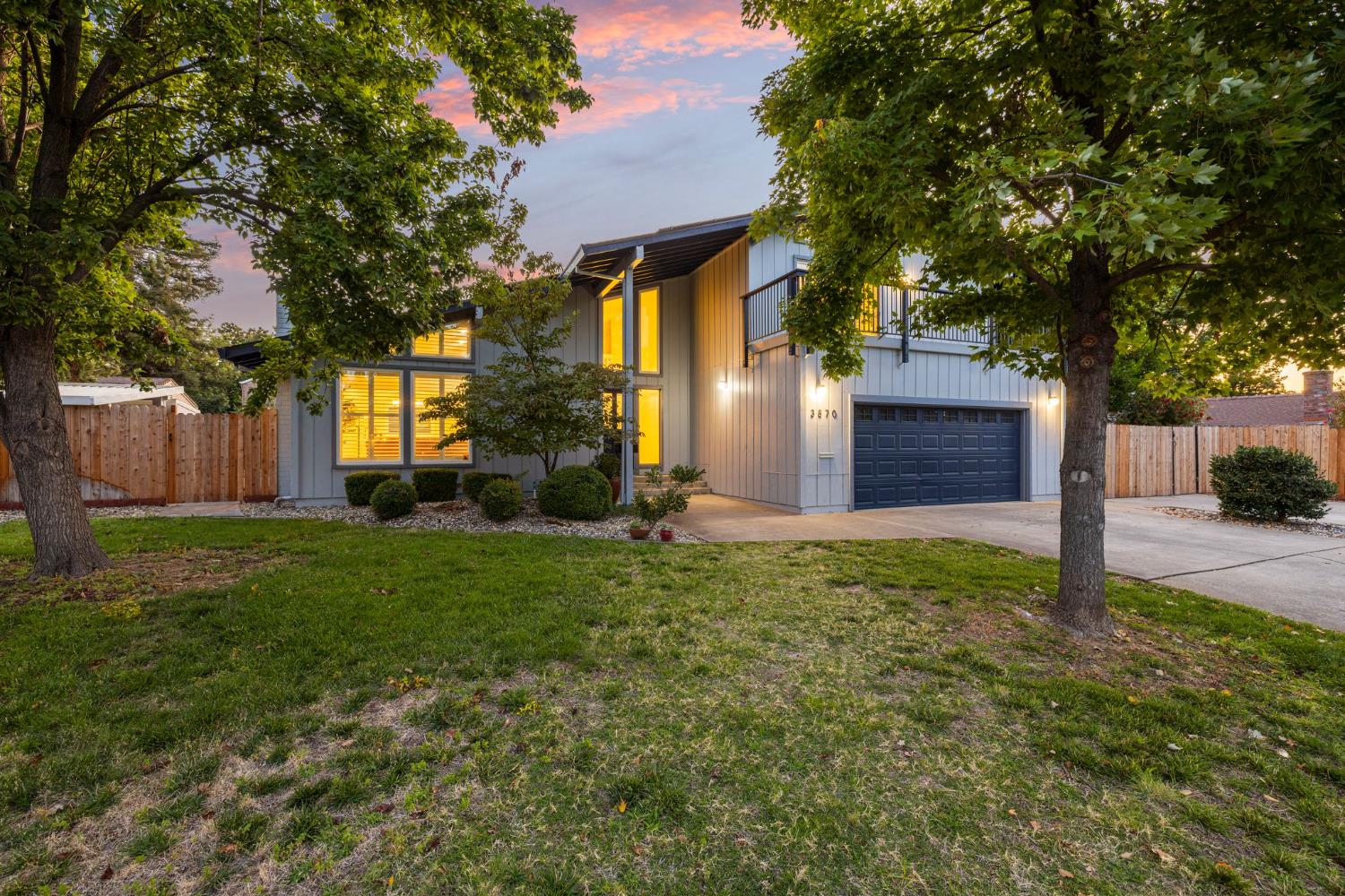 3870 Maudray Way