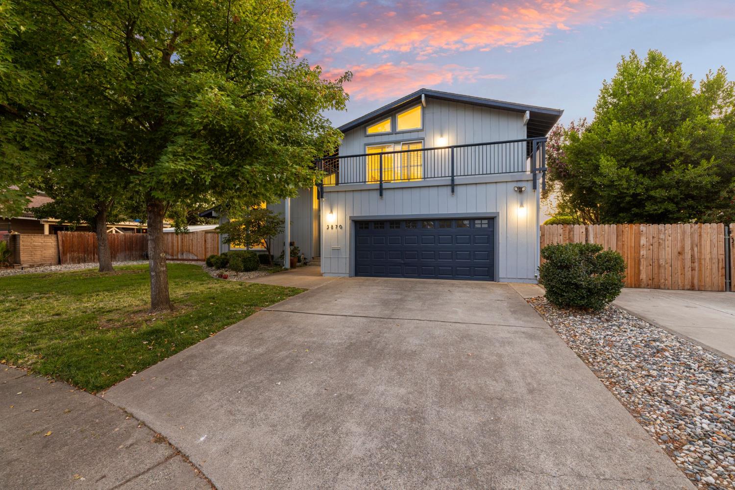 3870 Maudray Way