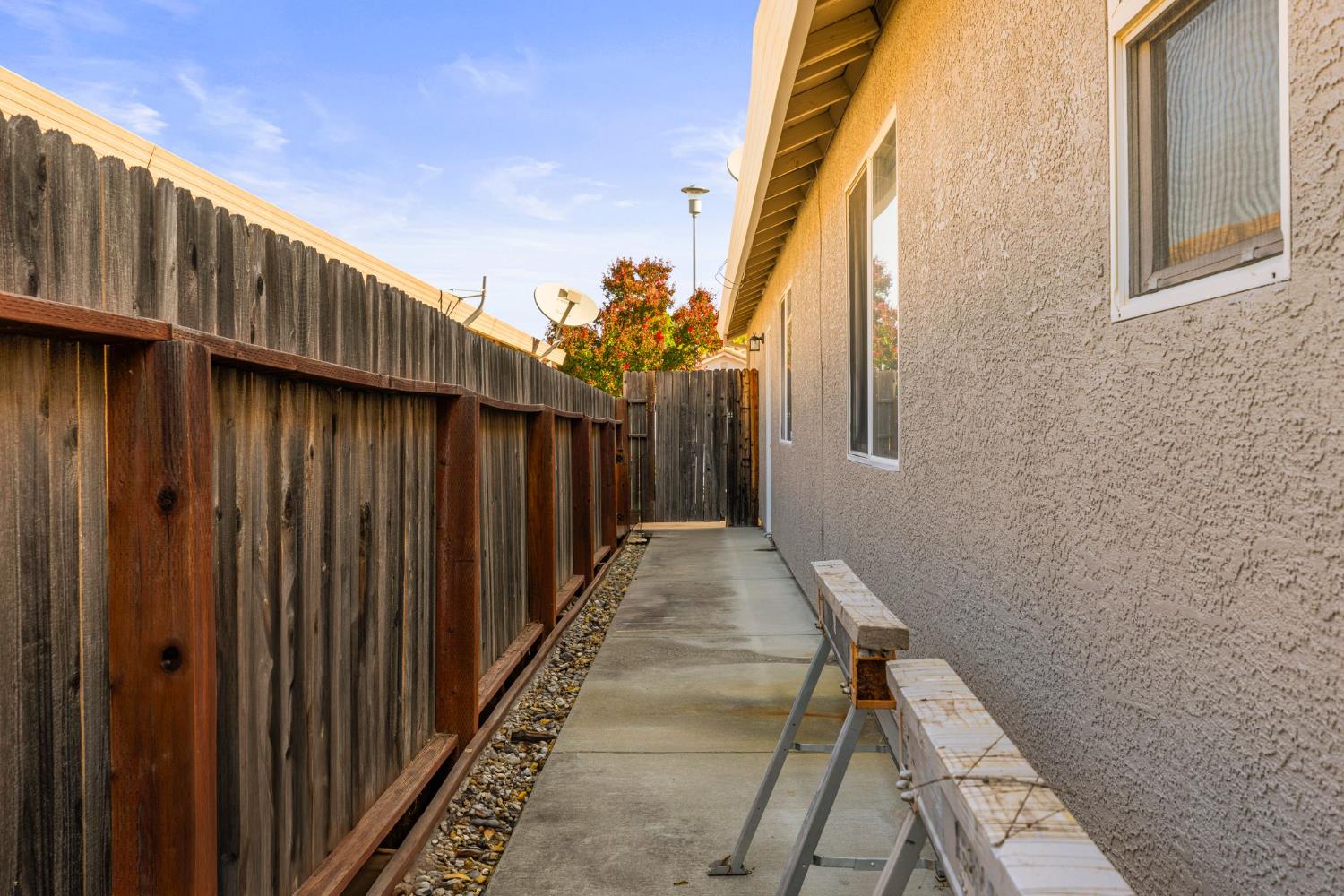 9128 Devon Crest Way