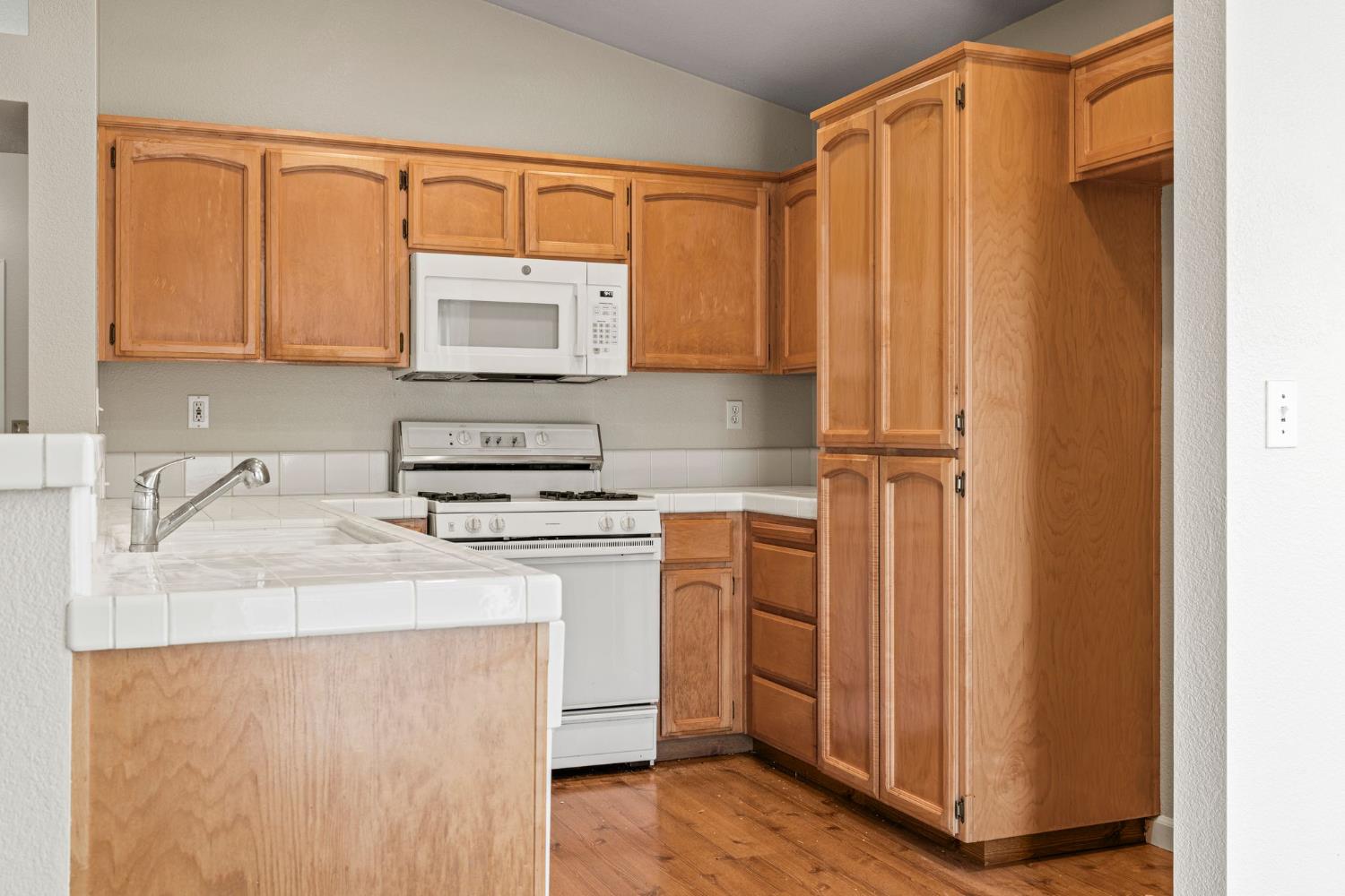 9128 Devon Crest Way