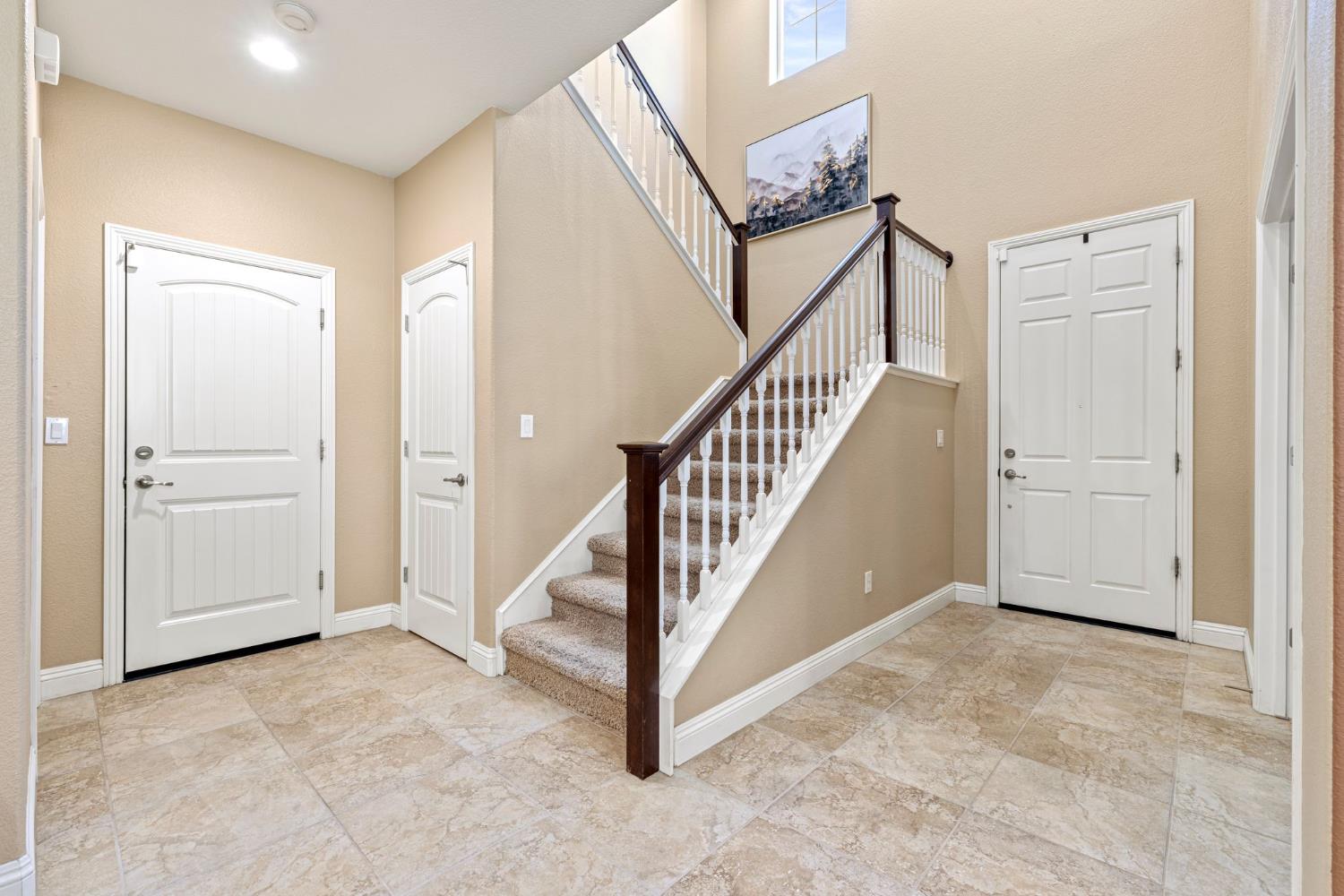 2717 Dana Loop