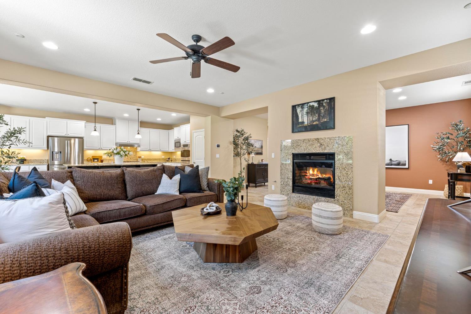 2717 Dana Loop