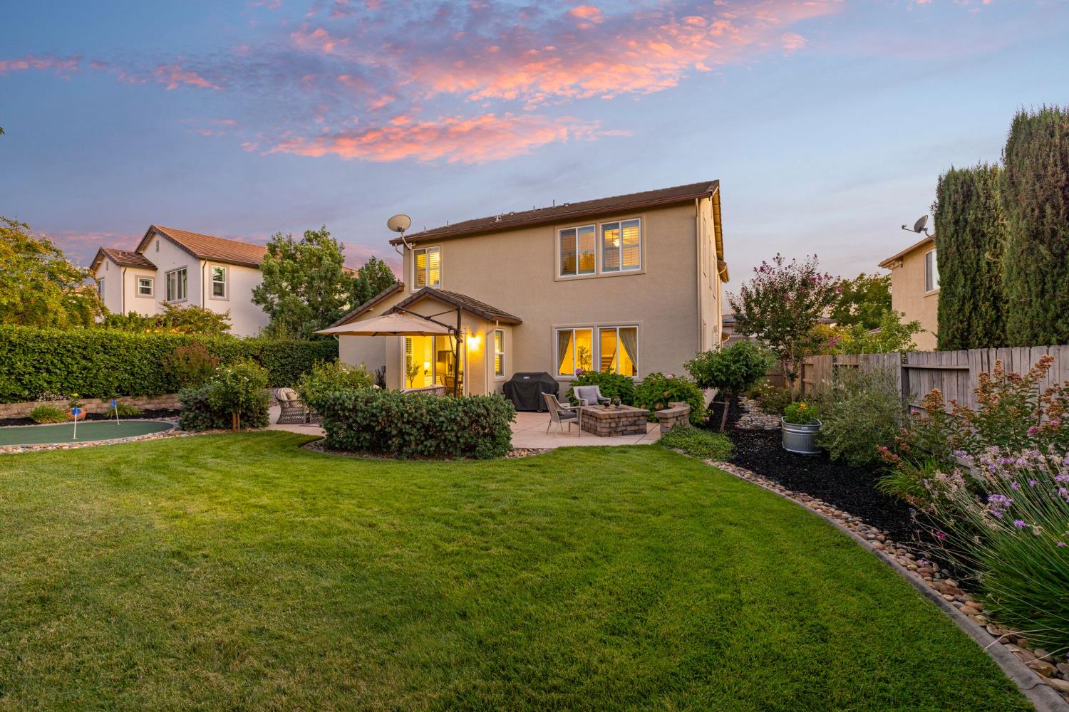 2717 Dana Loop
