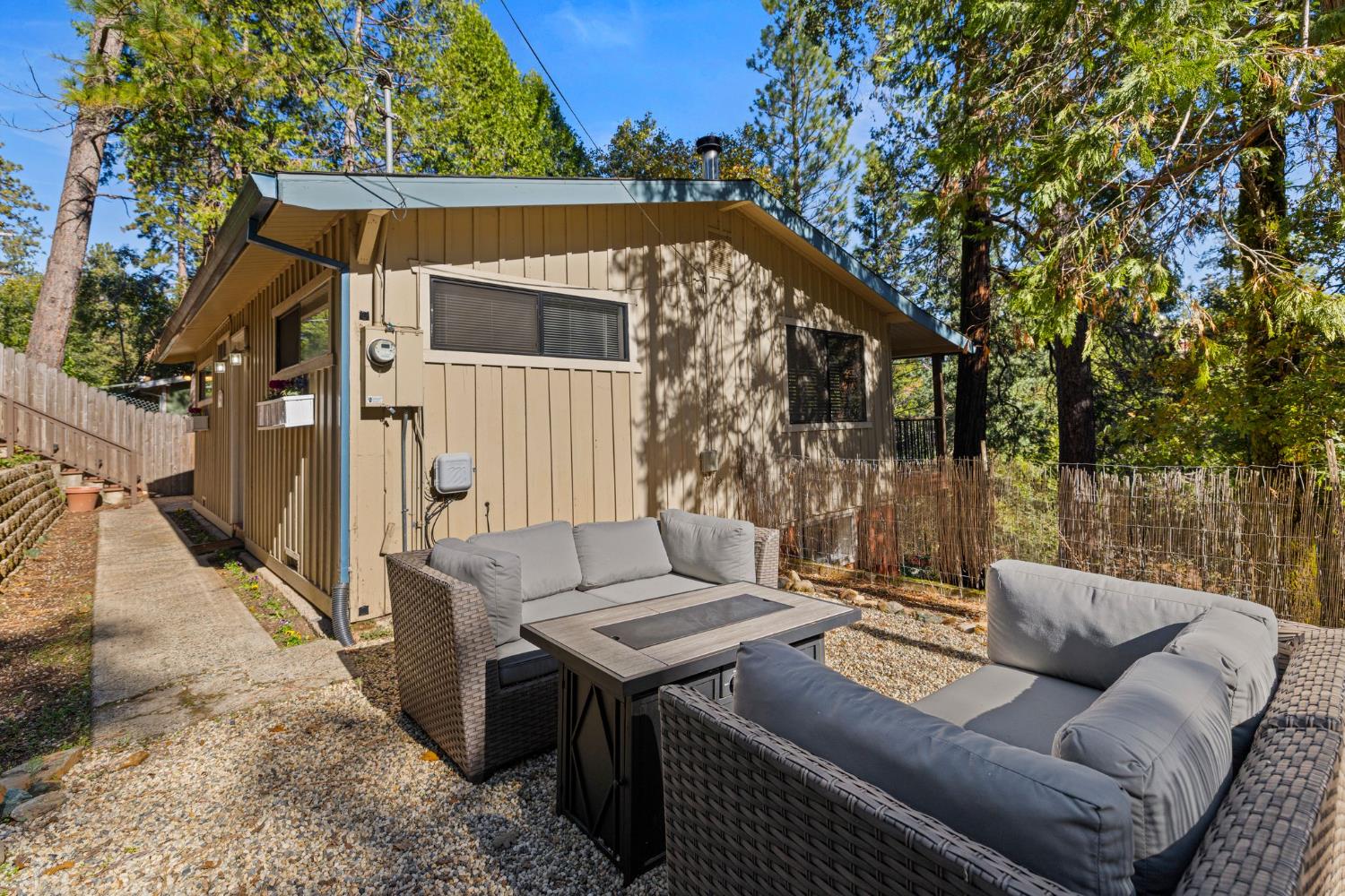 3220 Naomi Way