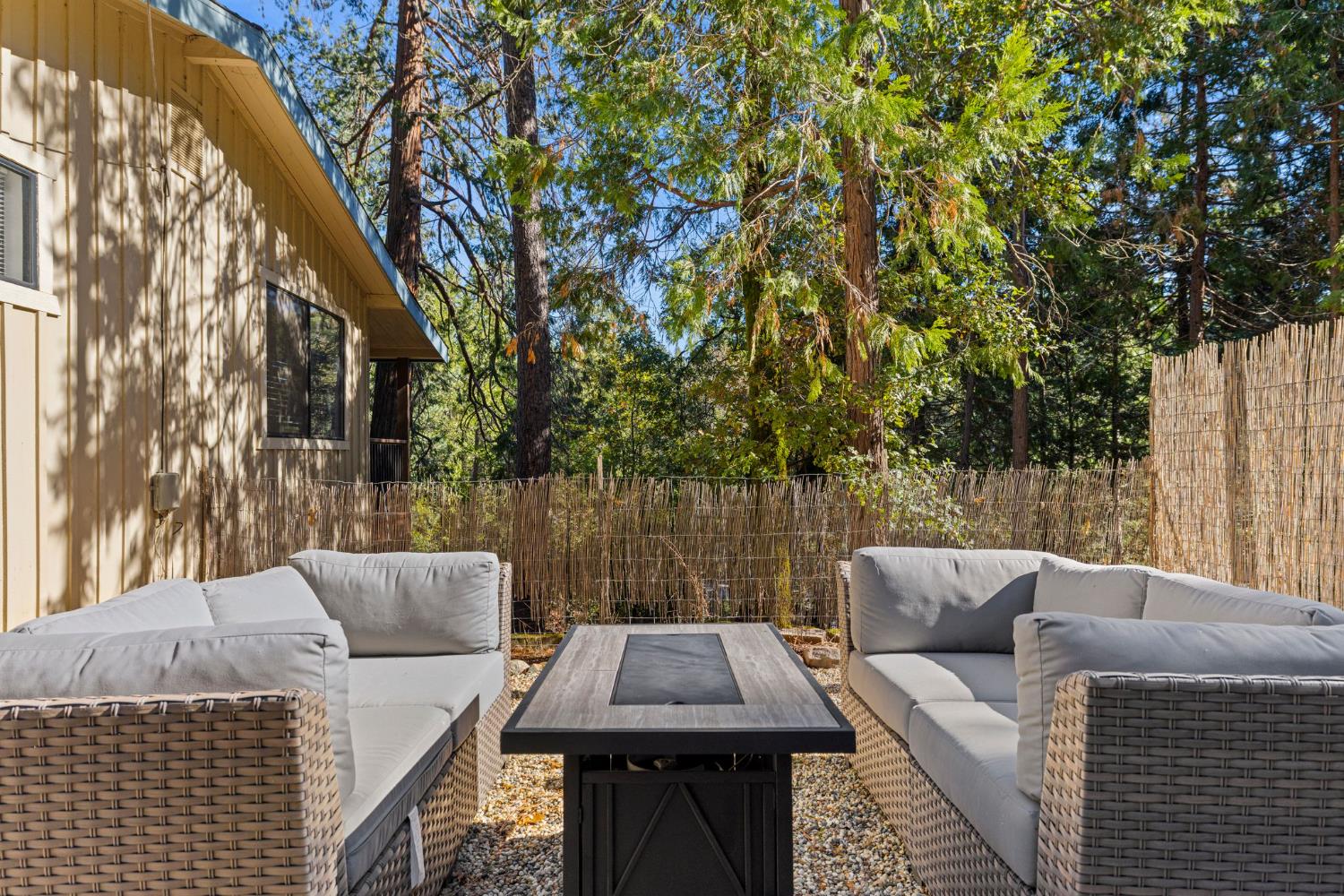3220 Naomi Way