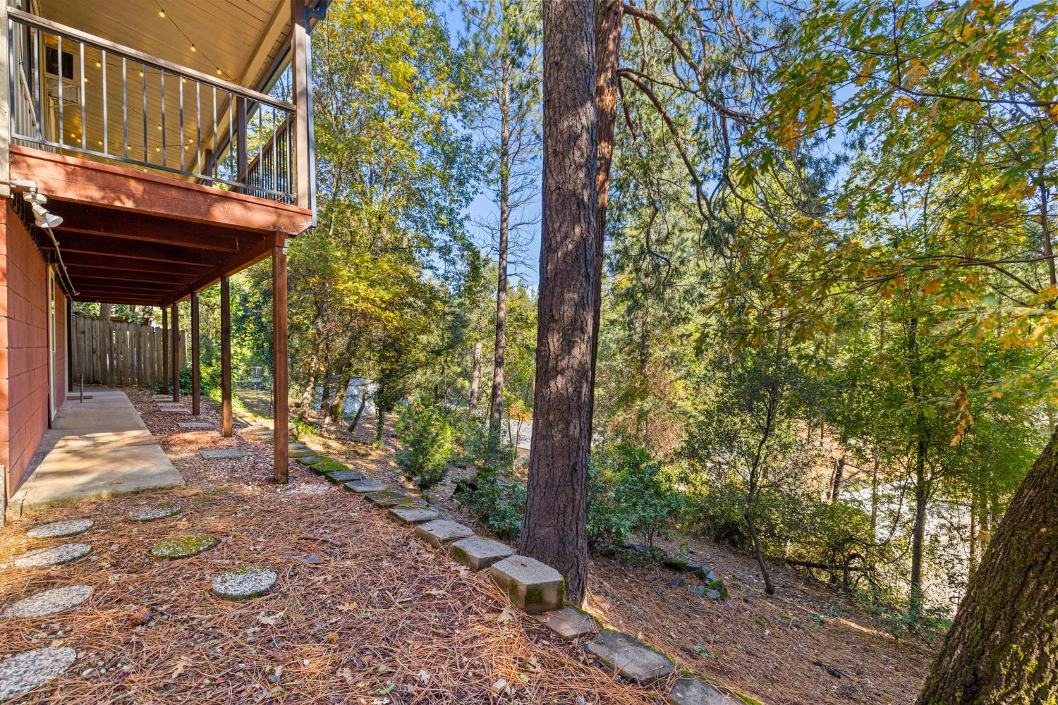 3220 Naomi Way