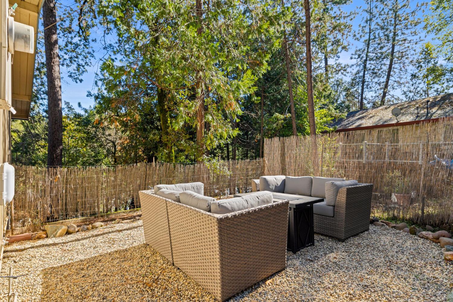 3220 Naomi Way