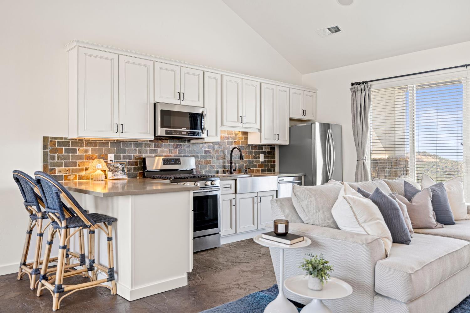 2001 Salmon Valley Lane