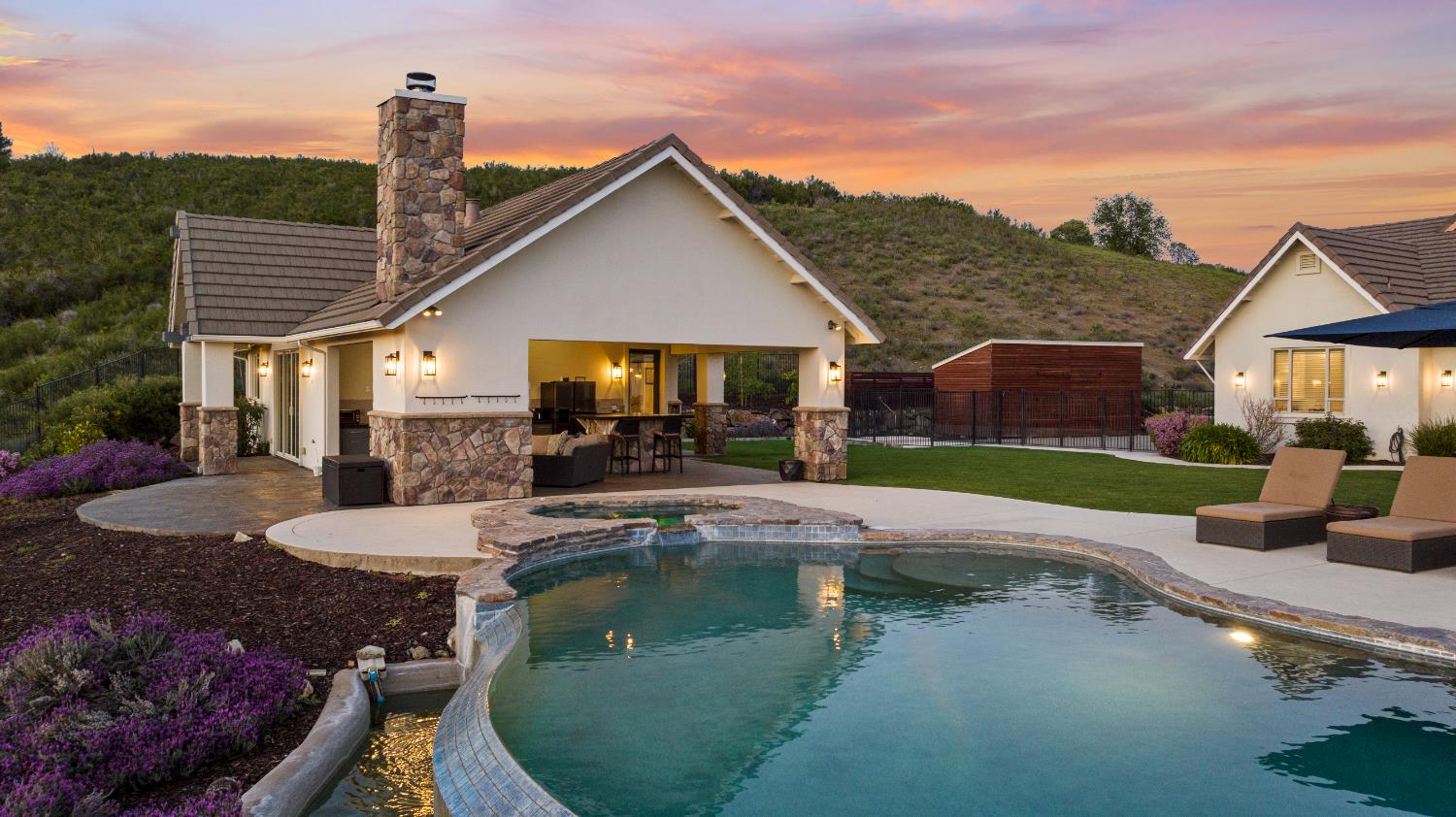 2001 Salmon Valley Lane