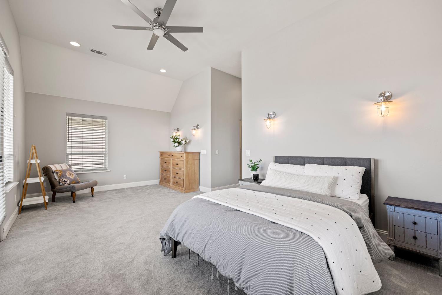 2001 Salmon Valley Lane