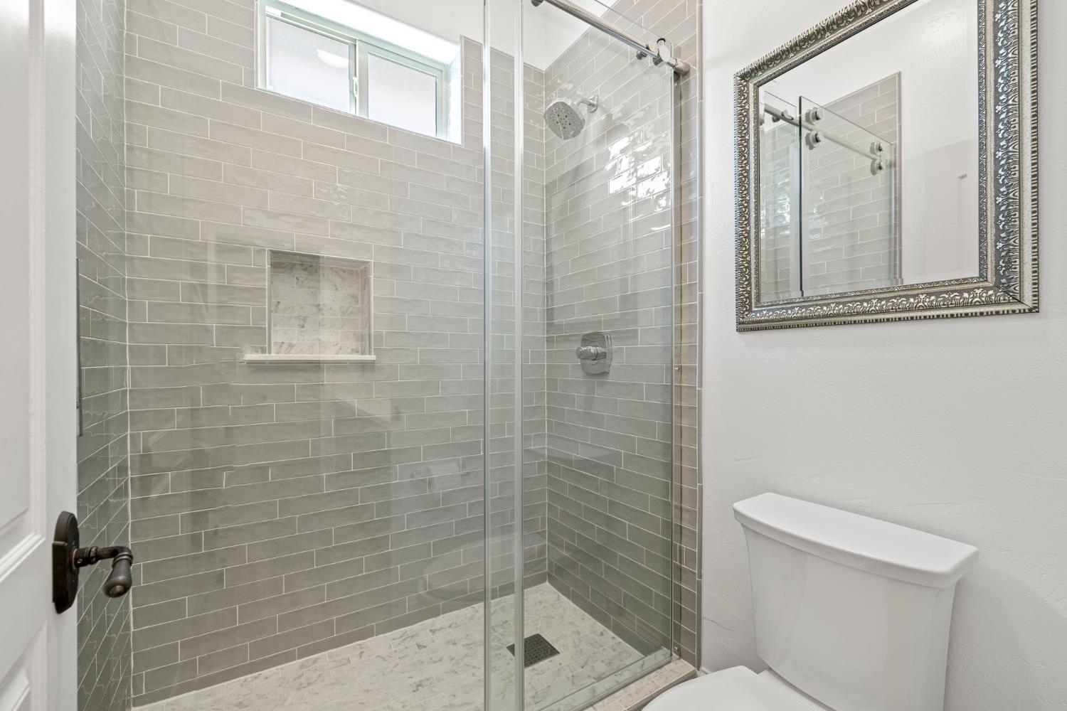 2001 Salmon Valley Lane