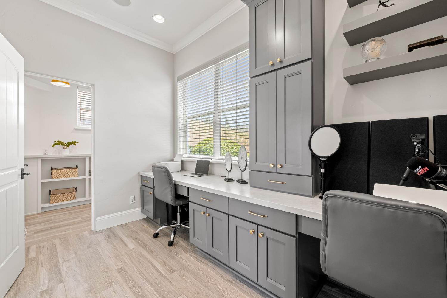 2001 Salmon Valley Lane