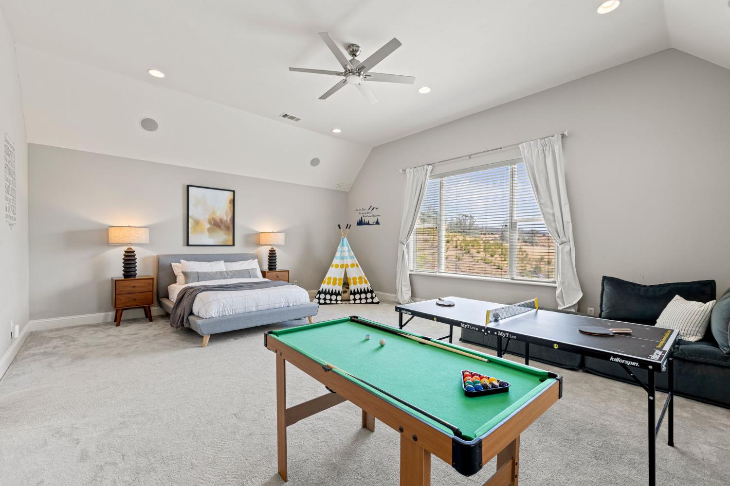 2001 Salmon Valley Lane