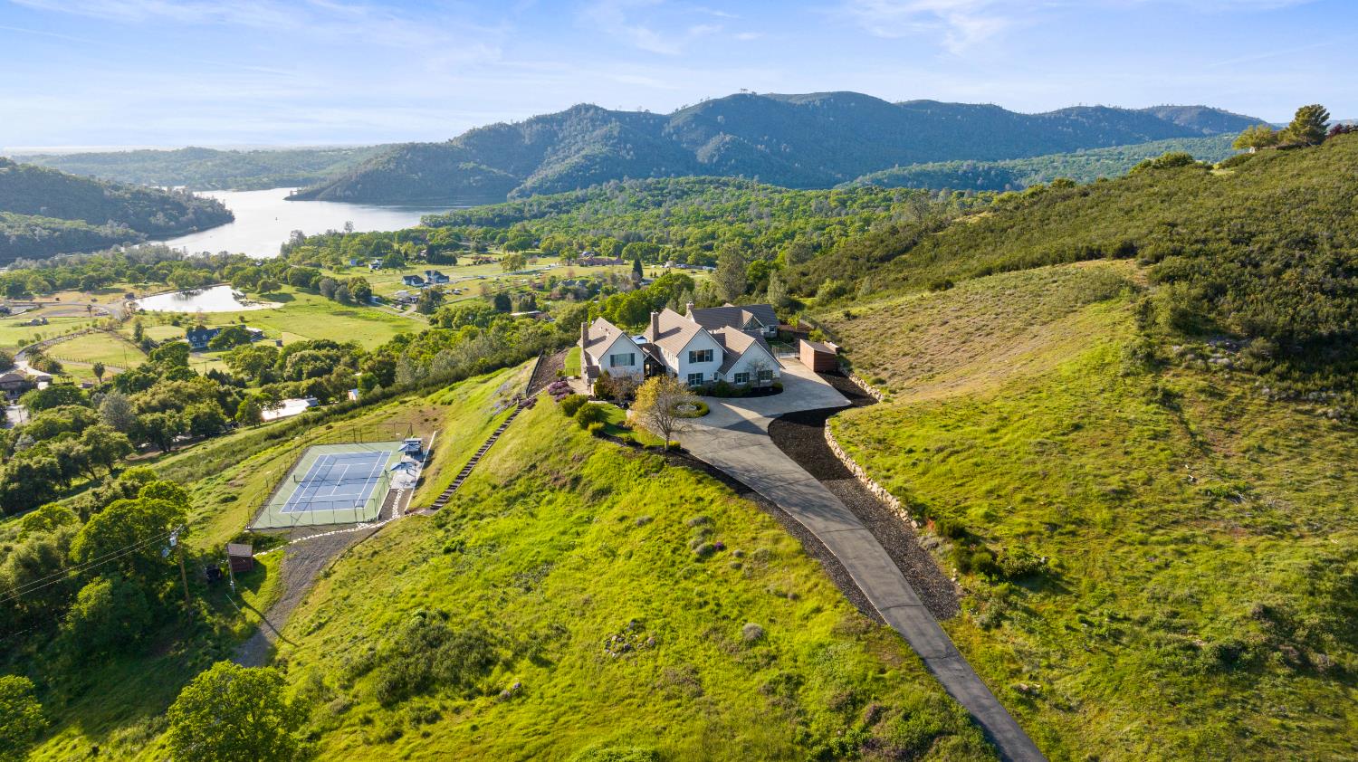 2001 Salmon Valley Lane