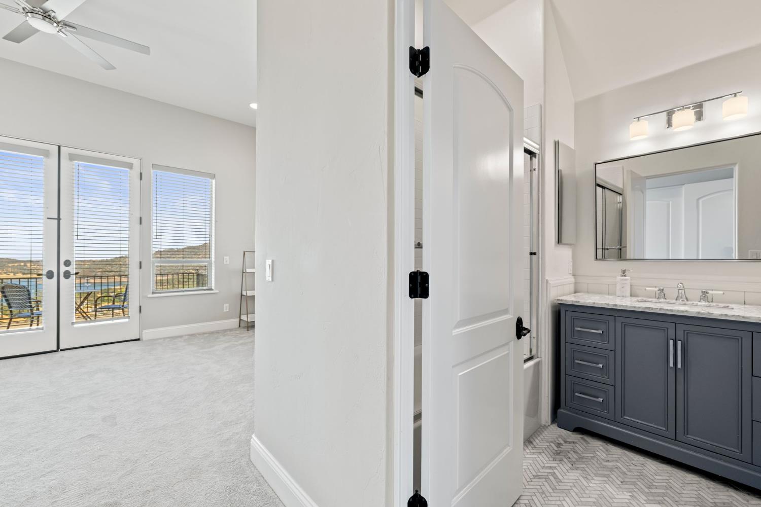 2001 Salmon Valley Lane