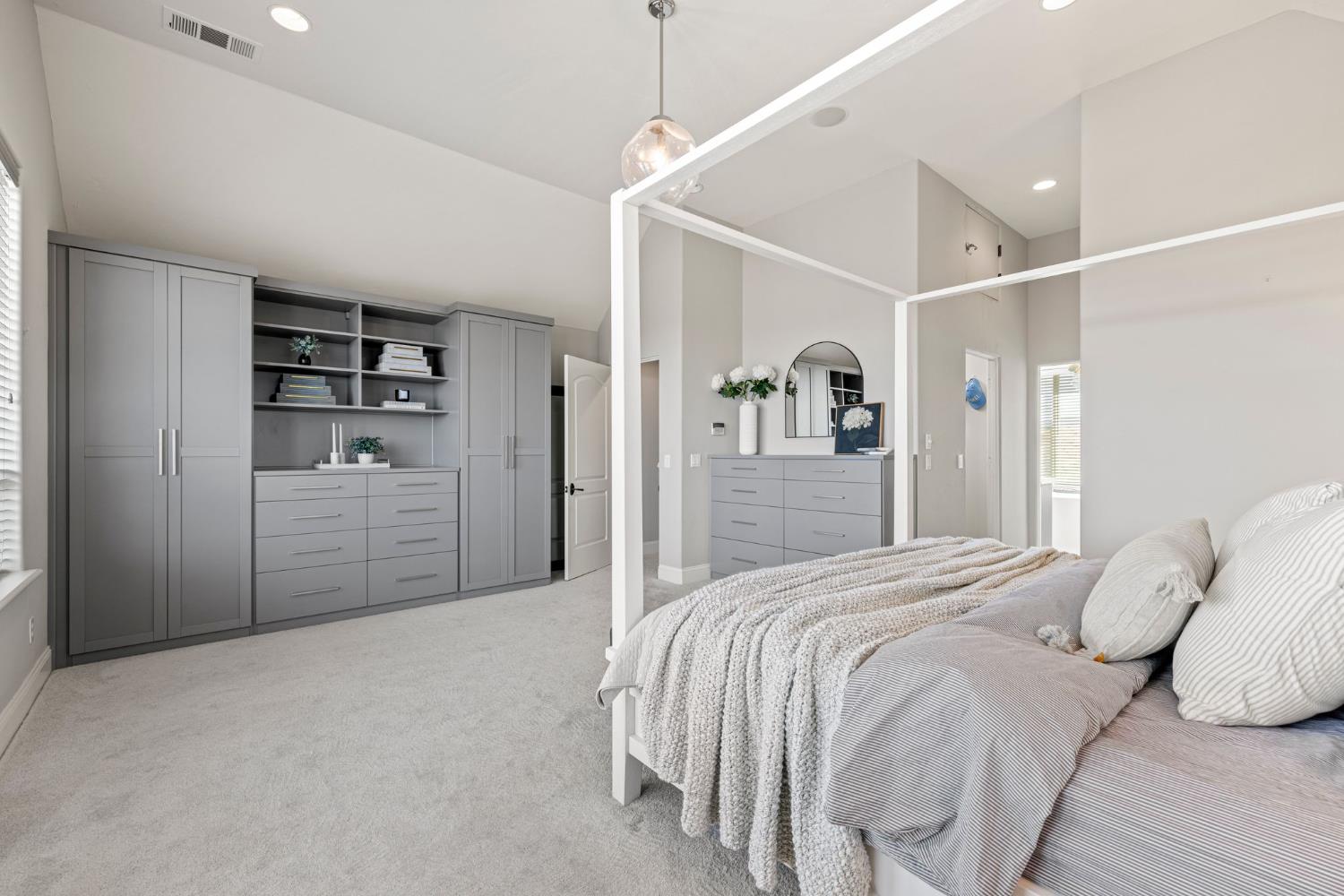 2001 Salmon Valley Lane