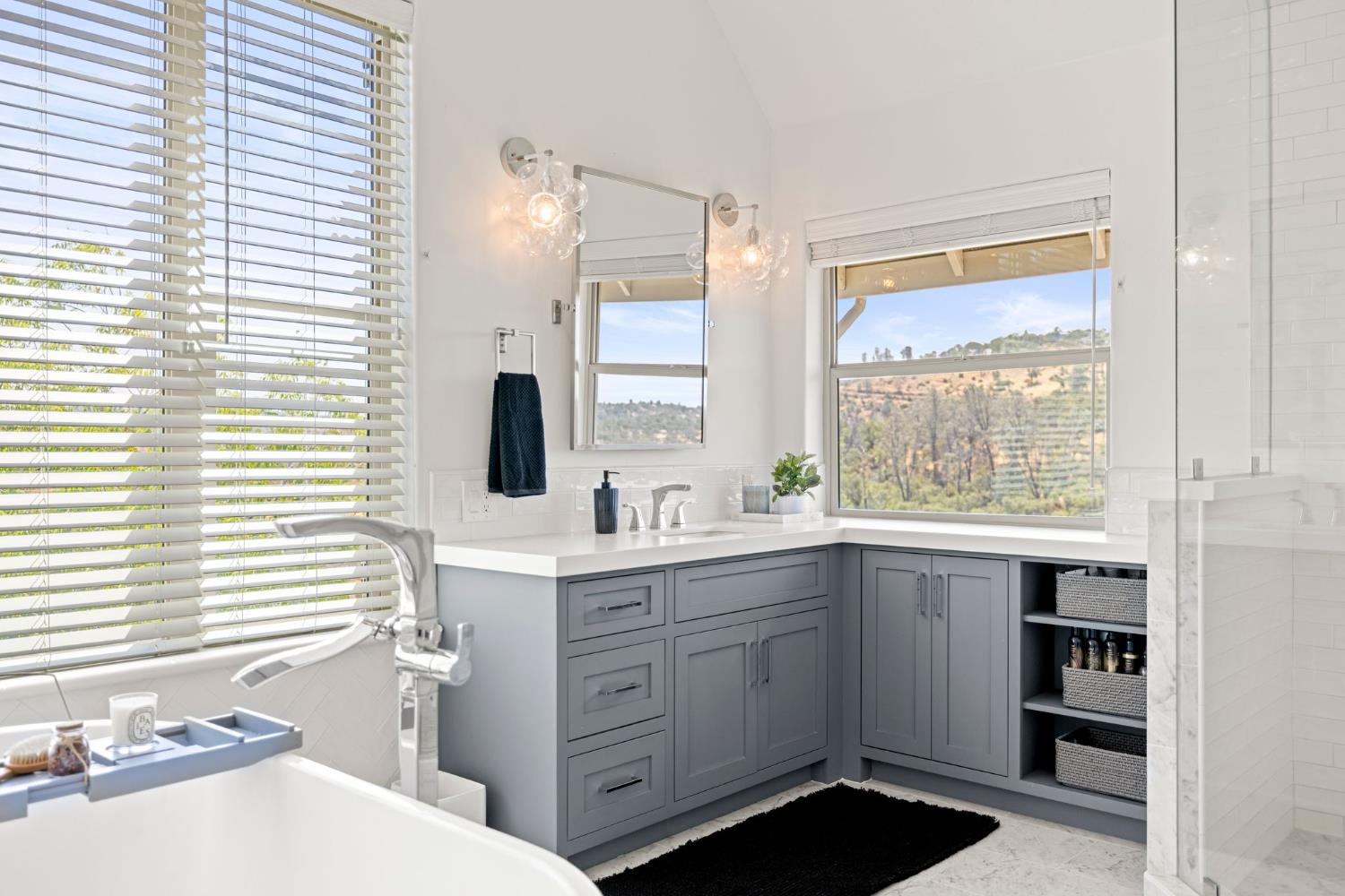 2001 Salmon Valley Lane