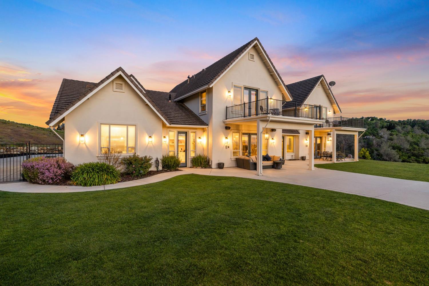 2001 Salmon Valley Lane