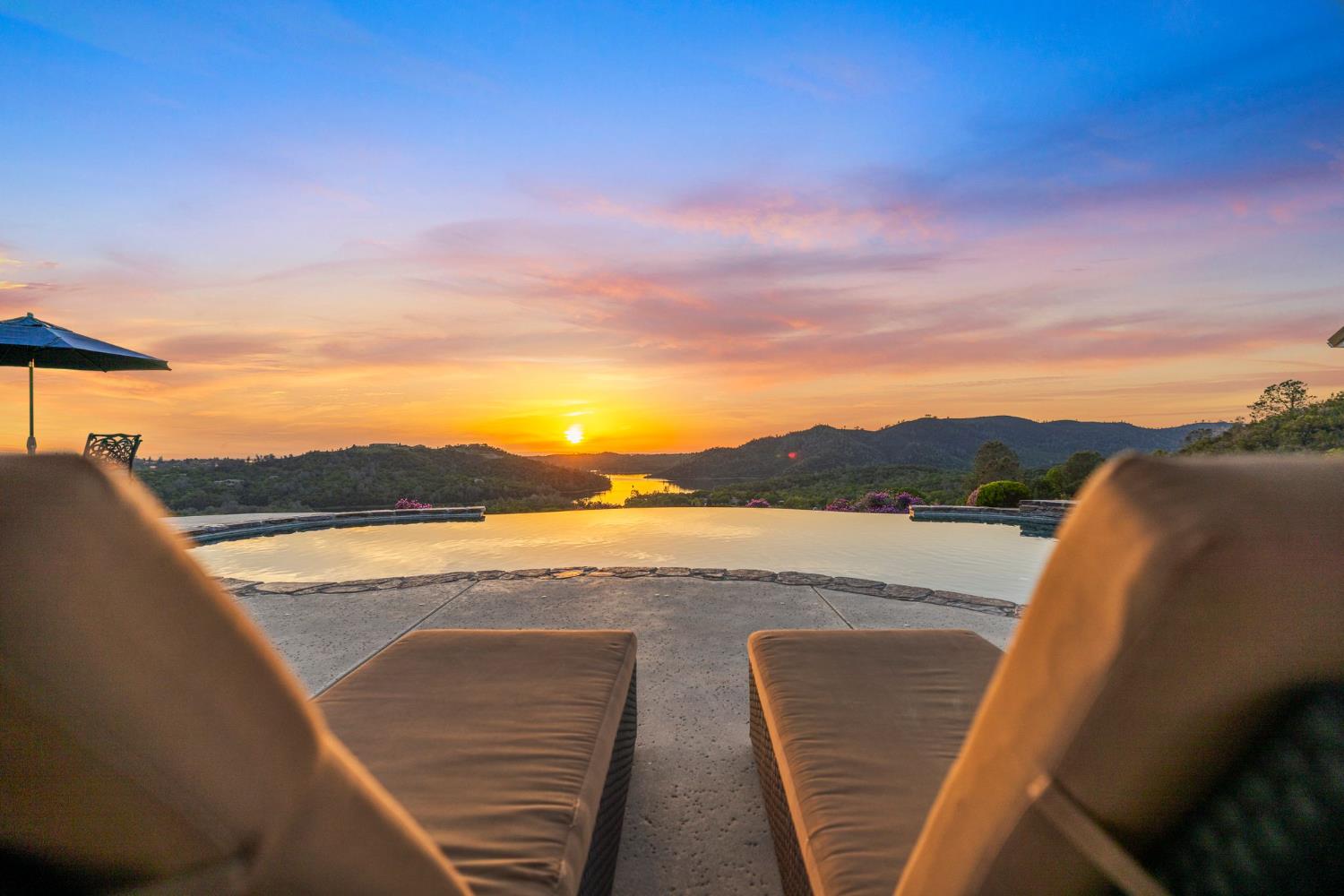 2001 Salmon Valley Lane