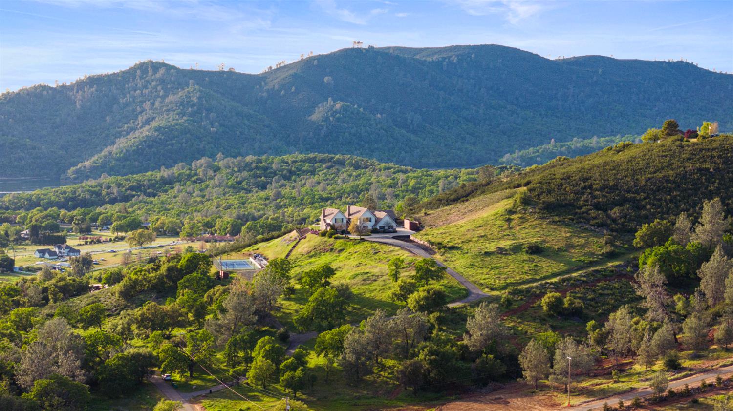 2001 Salmon Valley Lane