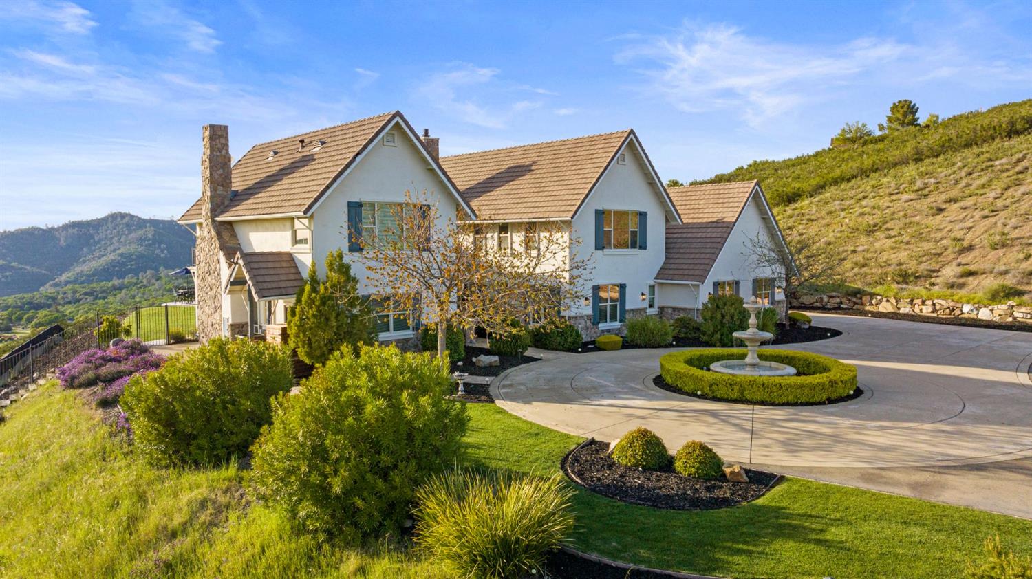 2001 Salmon Valley Lane