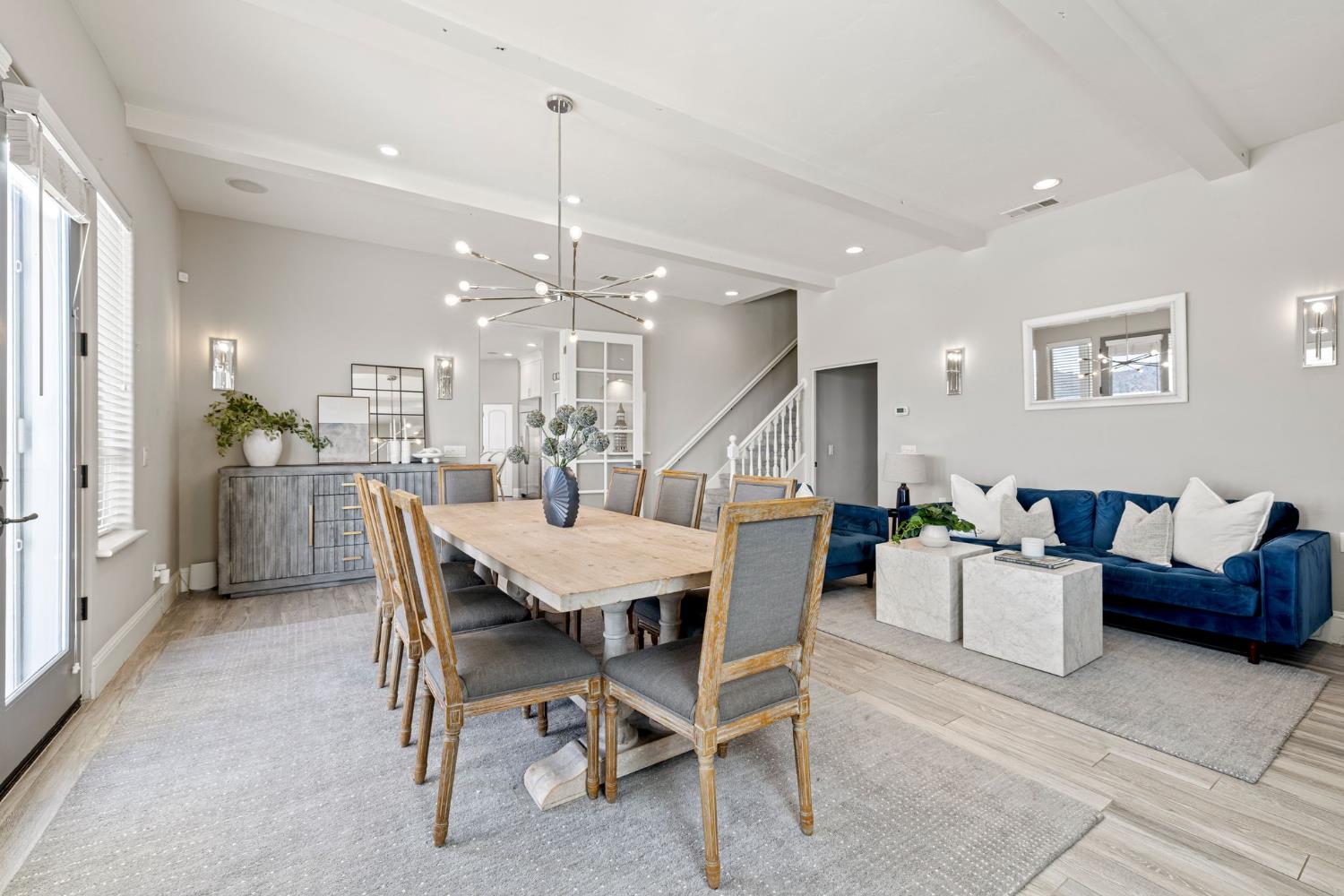 2001 Salmon Valley Lane