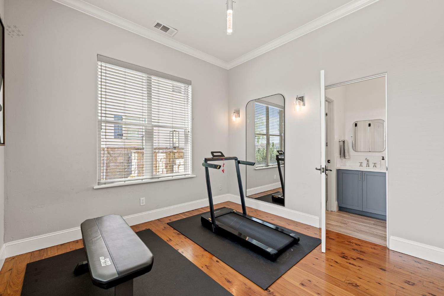 2001 Salmon Valley Lane