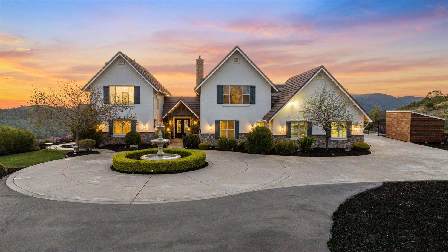 2001 Salmon Valley Lane