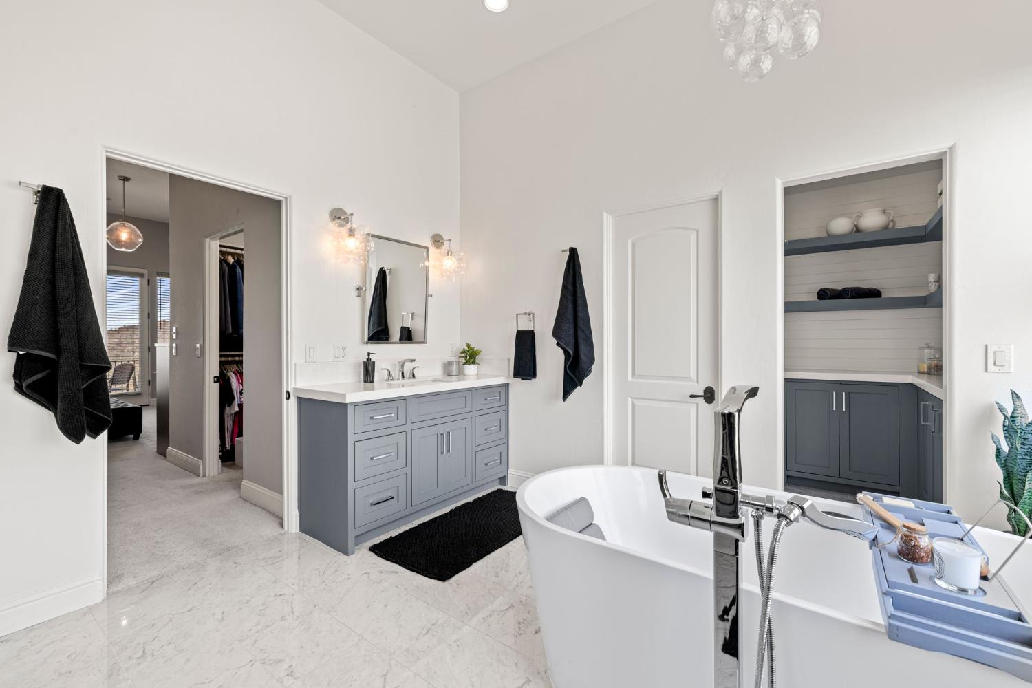 2001 Salmon Valley Lane