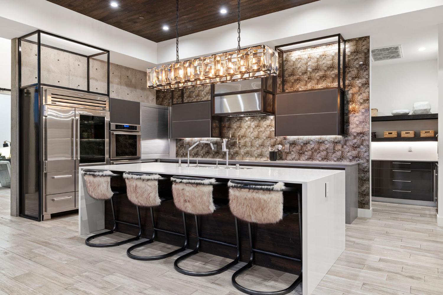 4573 Greenview Drive