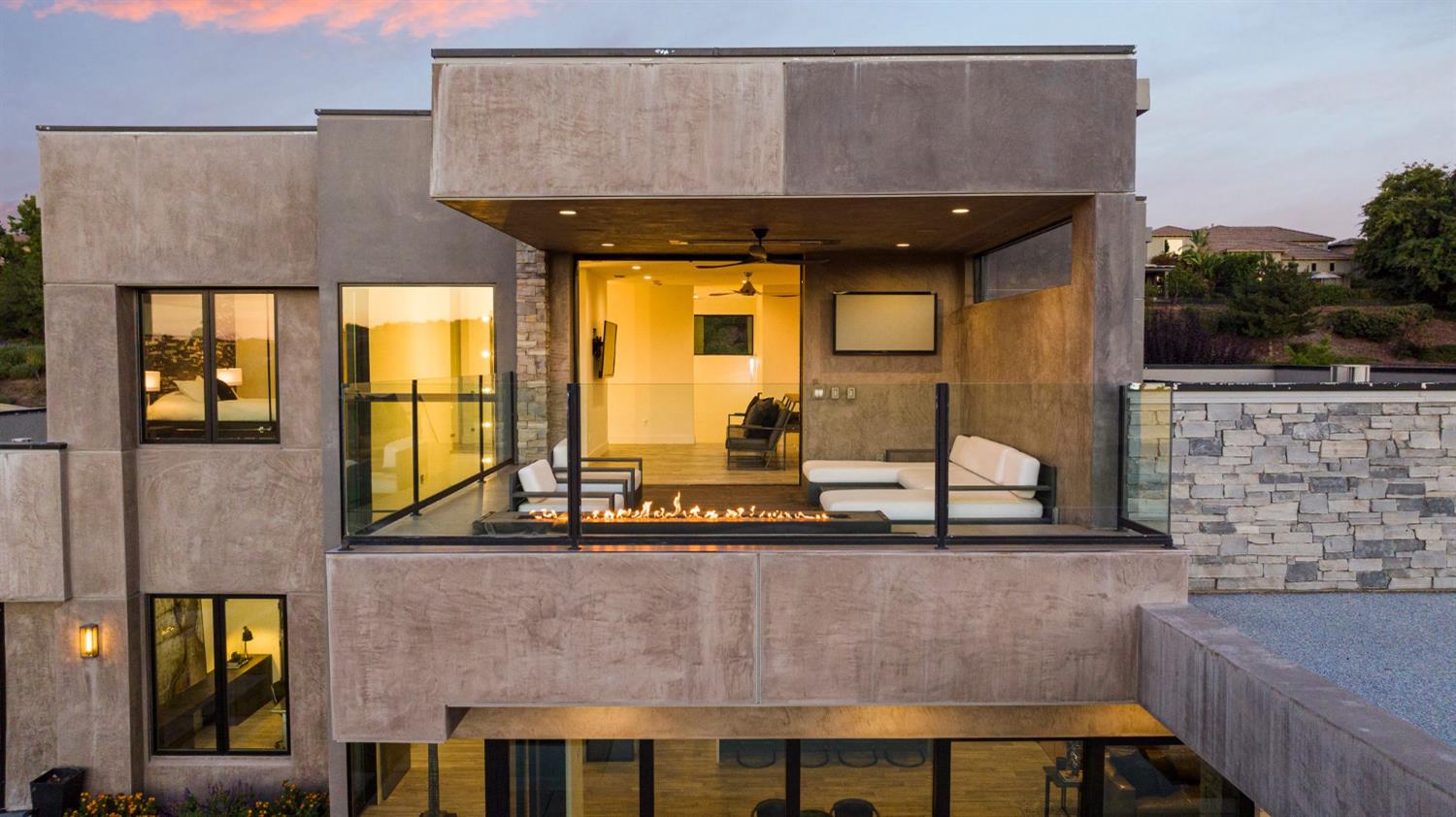 4573 Greenview Drive