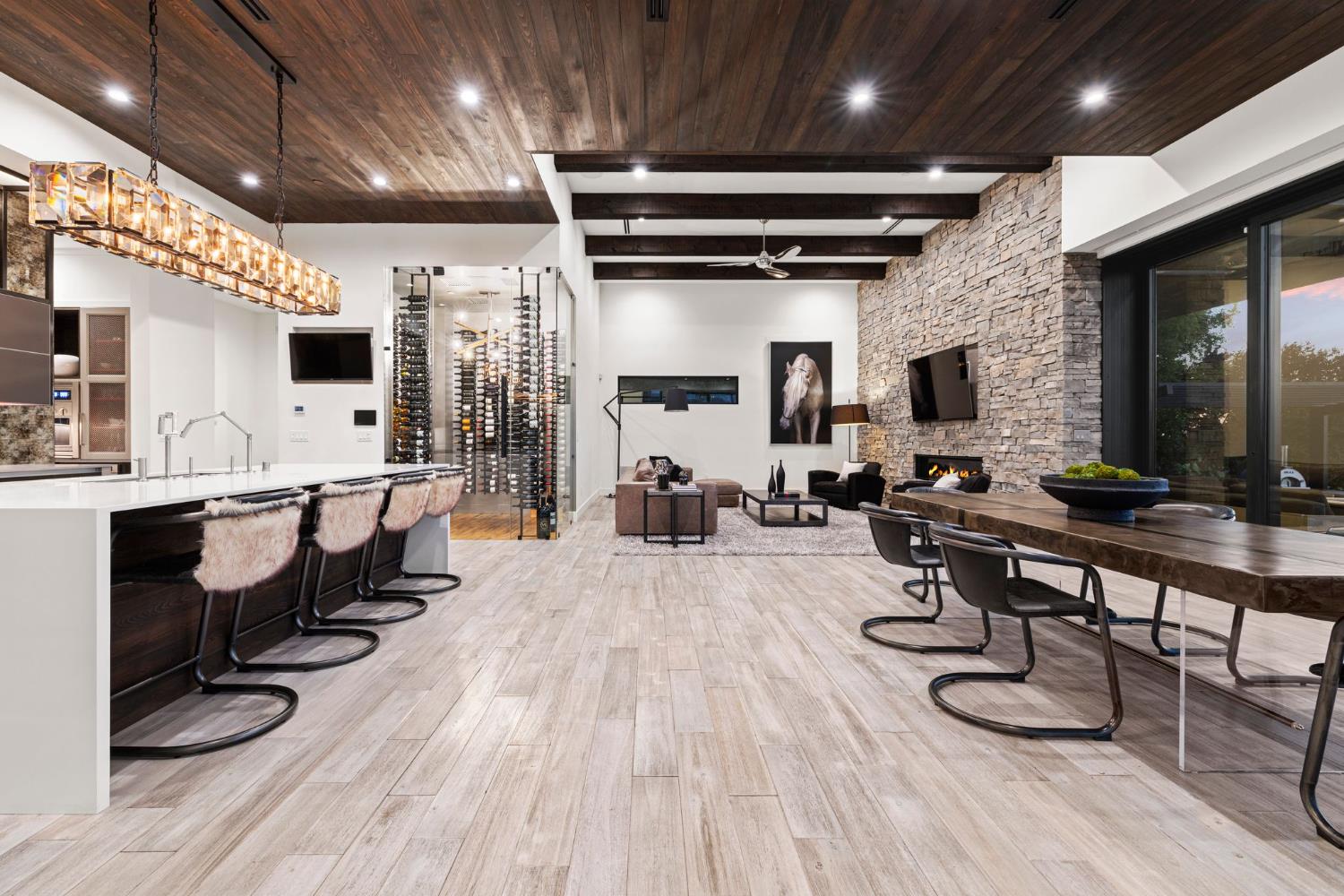 4573 Greenview Drive