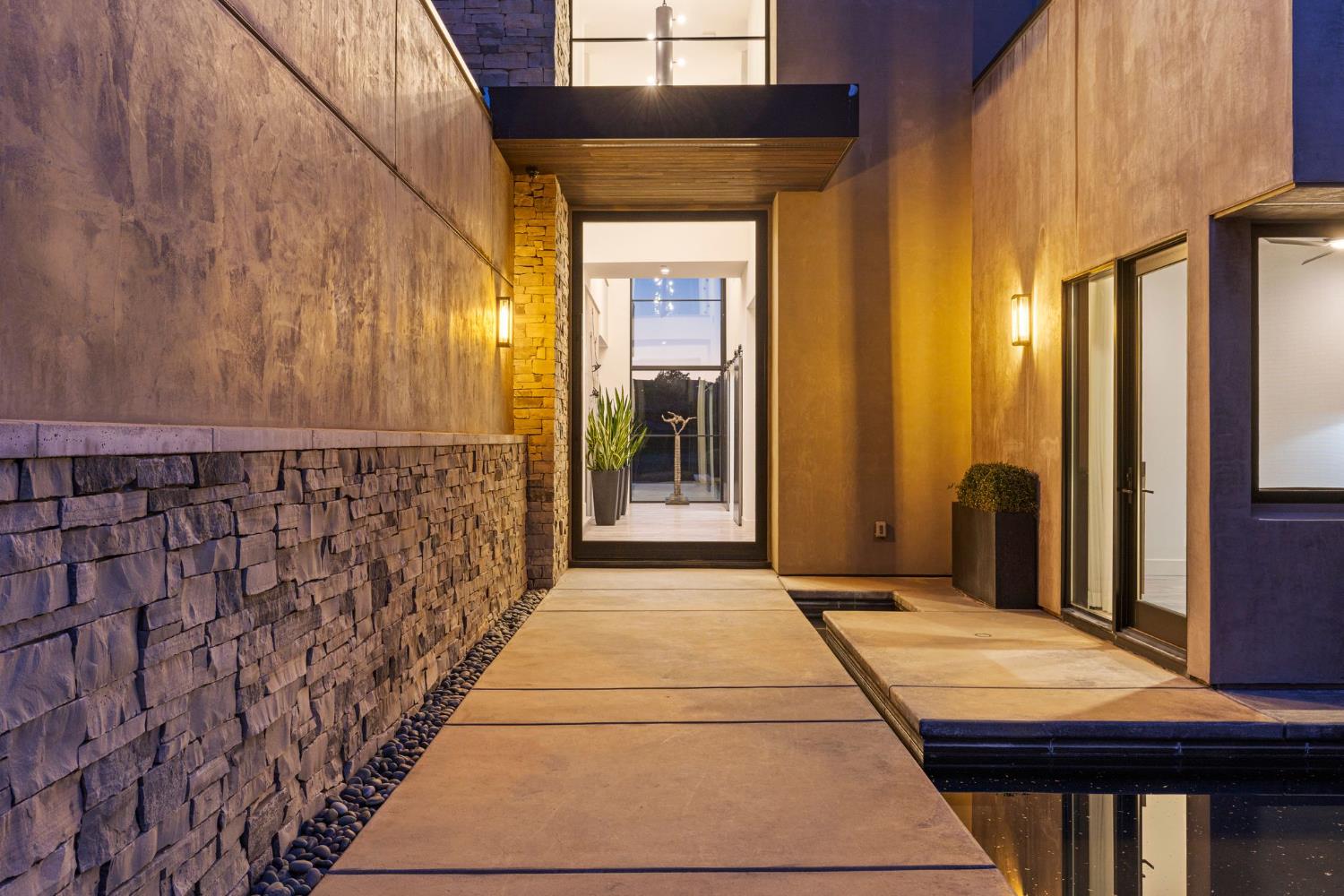 4573 Greenview Drive