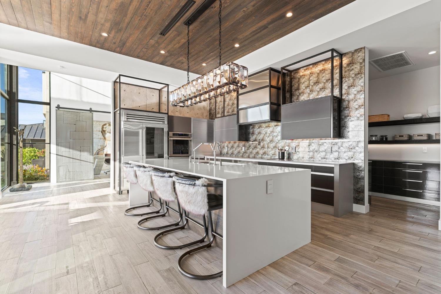 4573 Greenview Drive