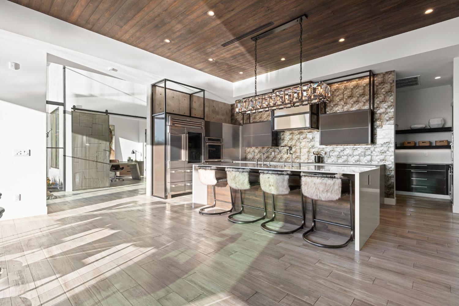 4573 Greenview Drive