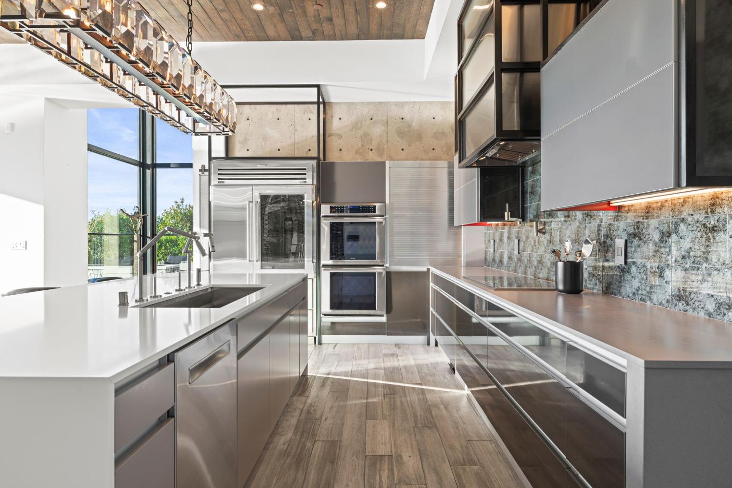 4573 Greenview Drive