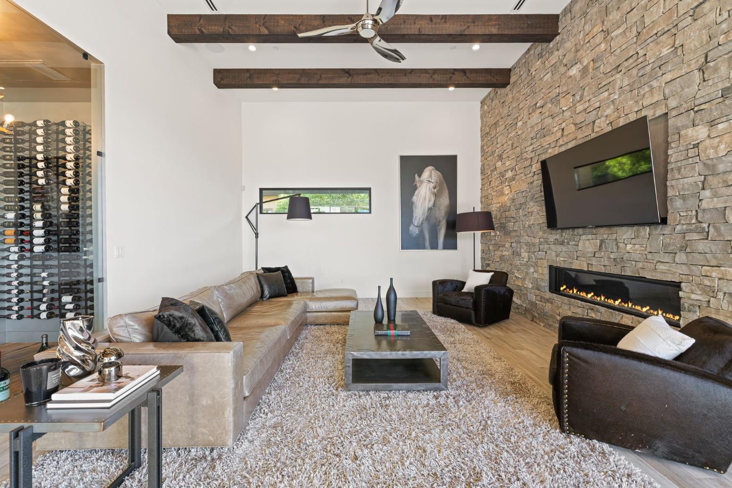 4573 Greenview Drive