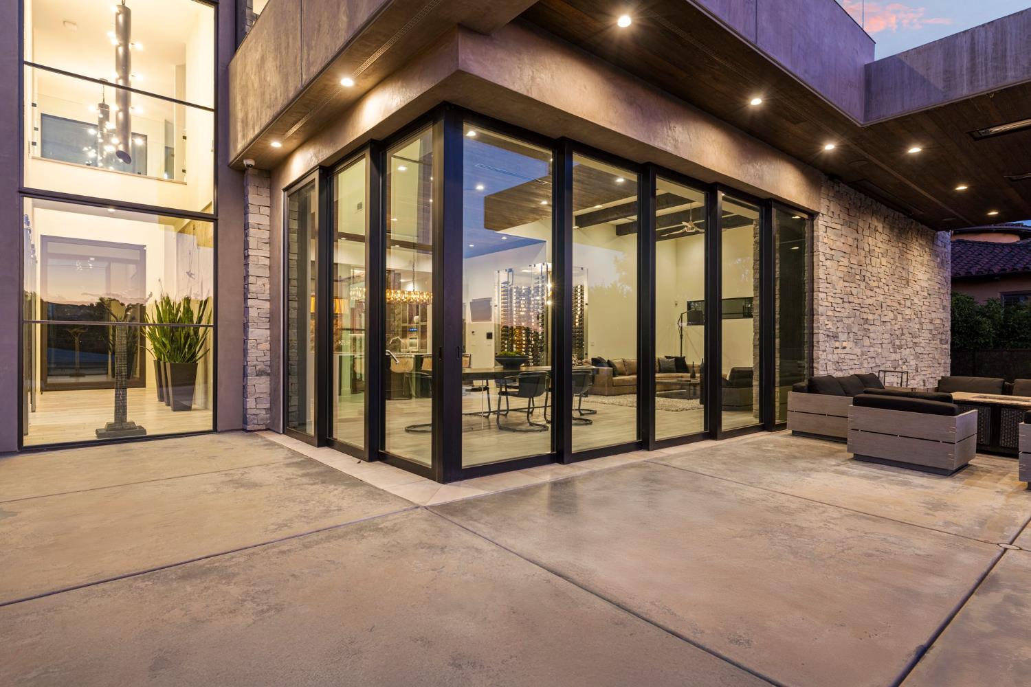 4573 Greenview Drive