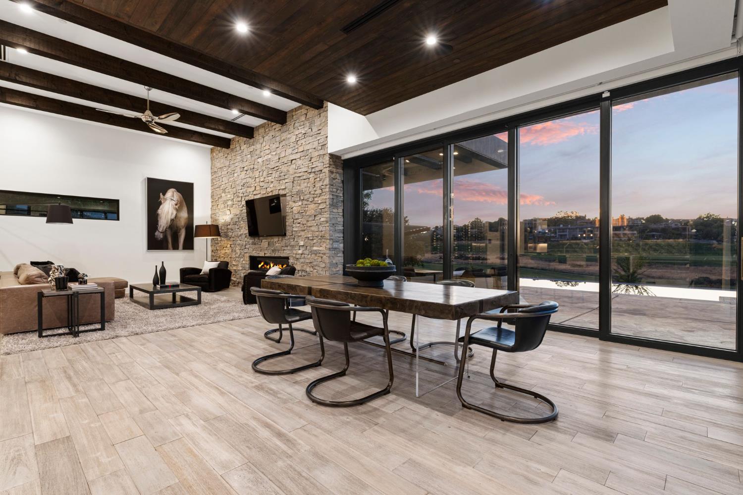 4573 Greenview Drive