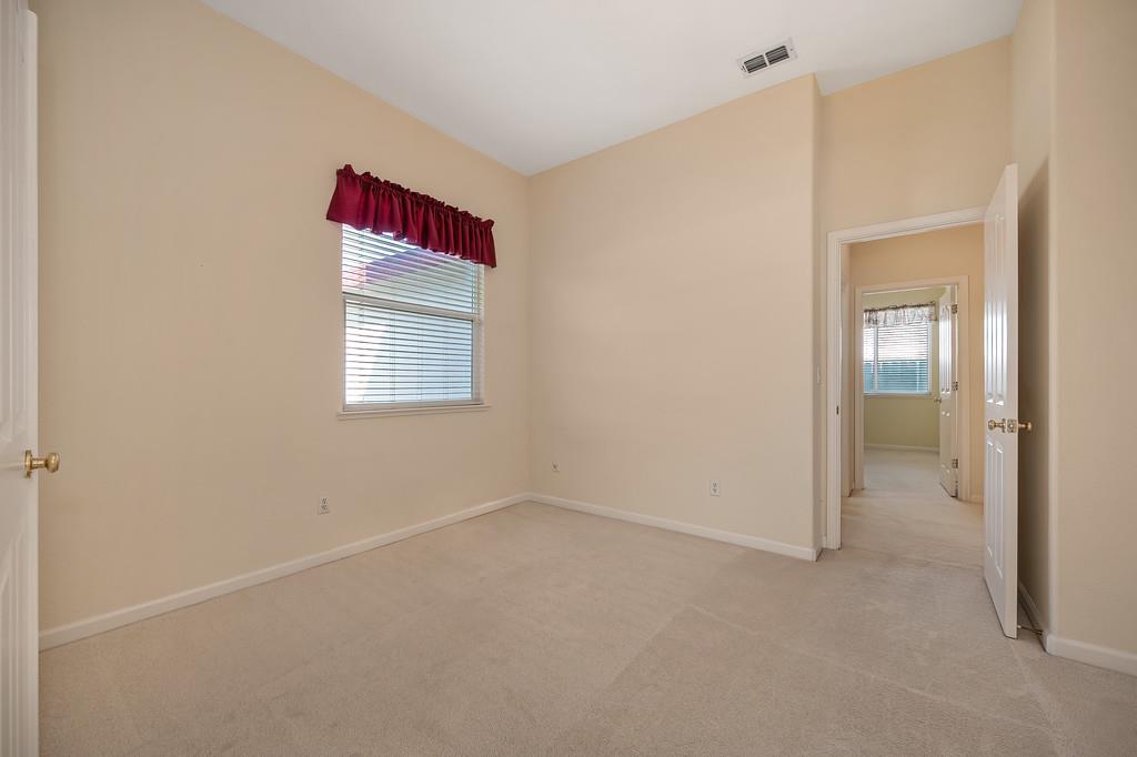 433 Ellis Circle