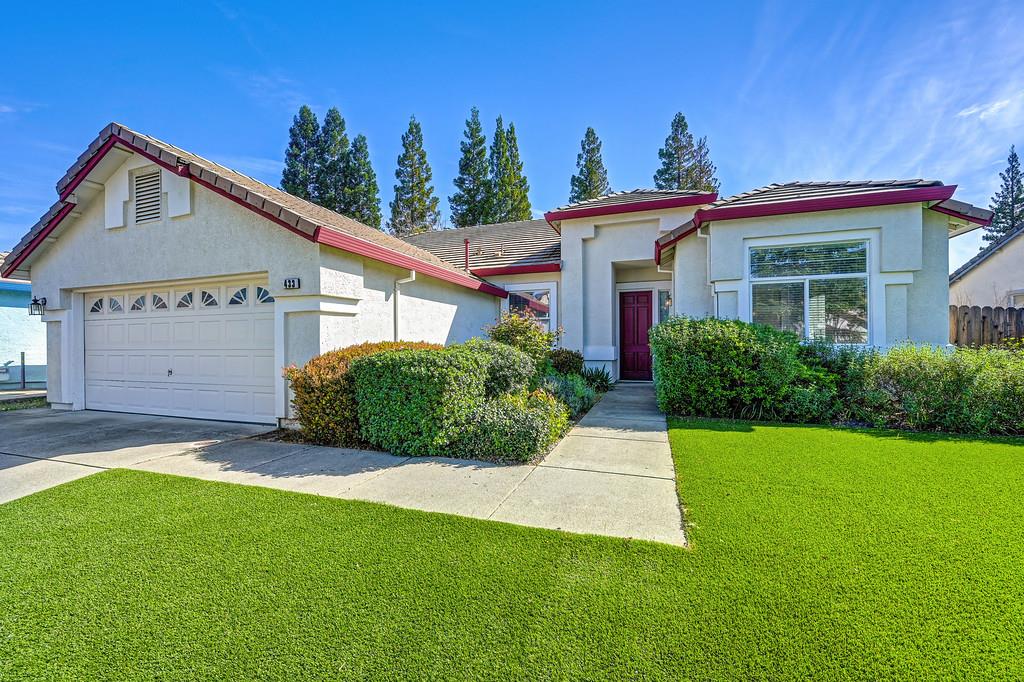 433 Ellis Circle