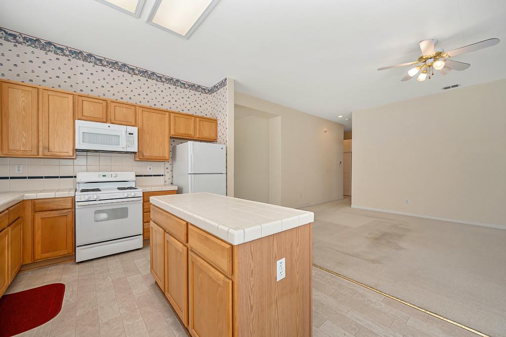 433 Ellis Circle