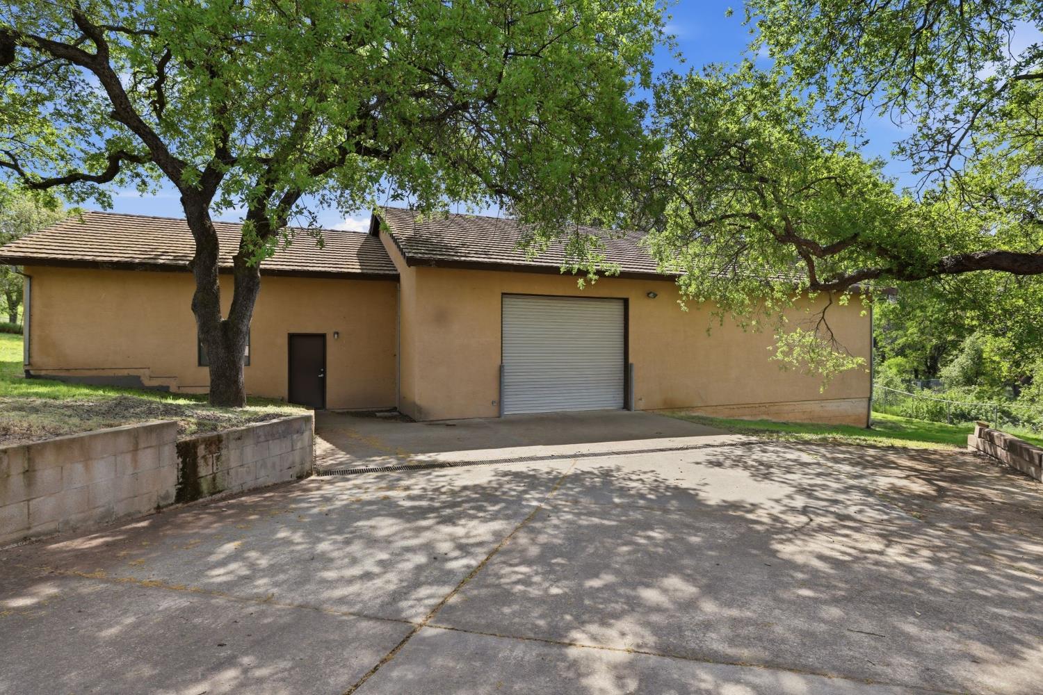 8992 Bronson Drive