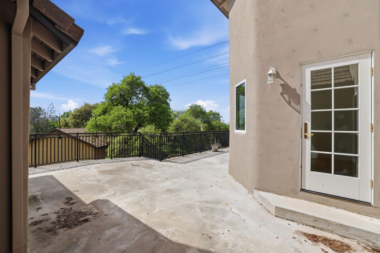 8992 Bronson Drive