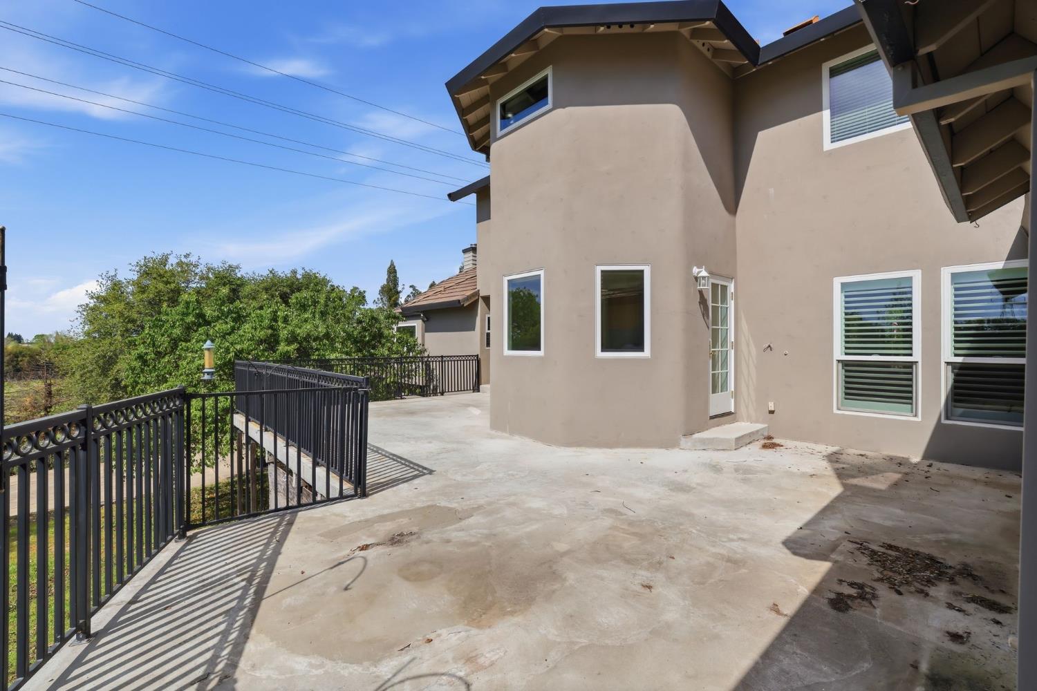8992 Bronson Drive