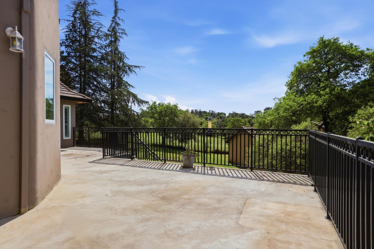 8992 Bronson Drive
