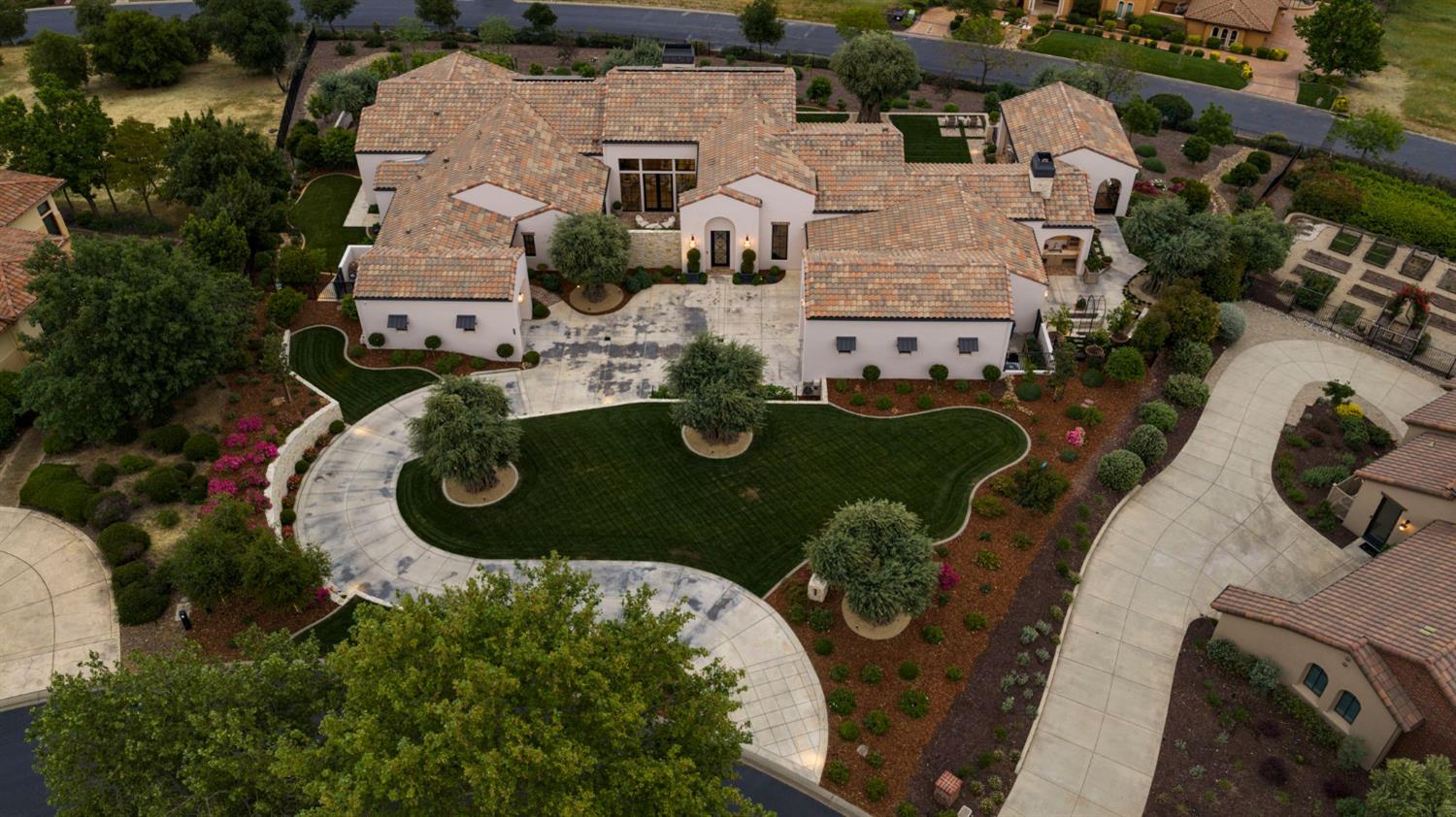 4940 Moreau Court
