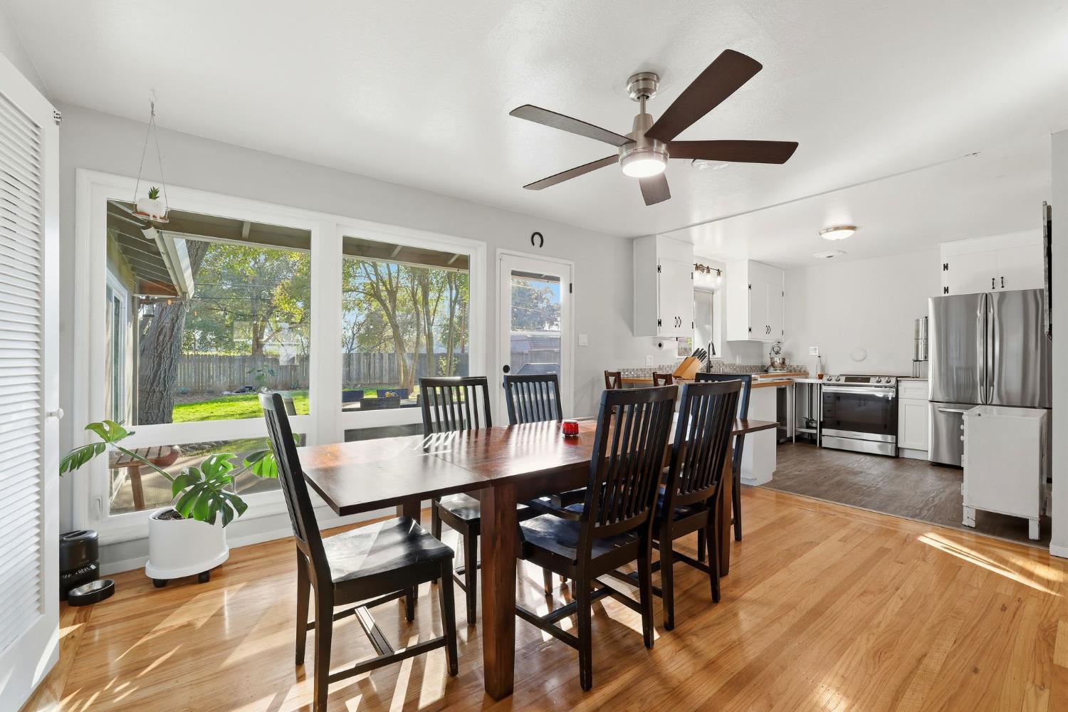 4604 Oxbow Drive